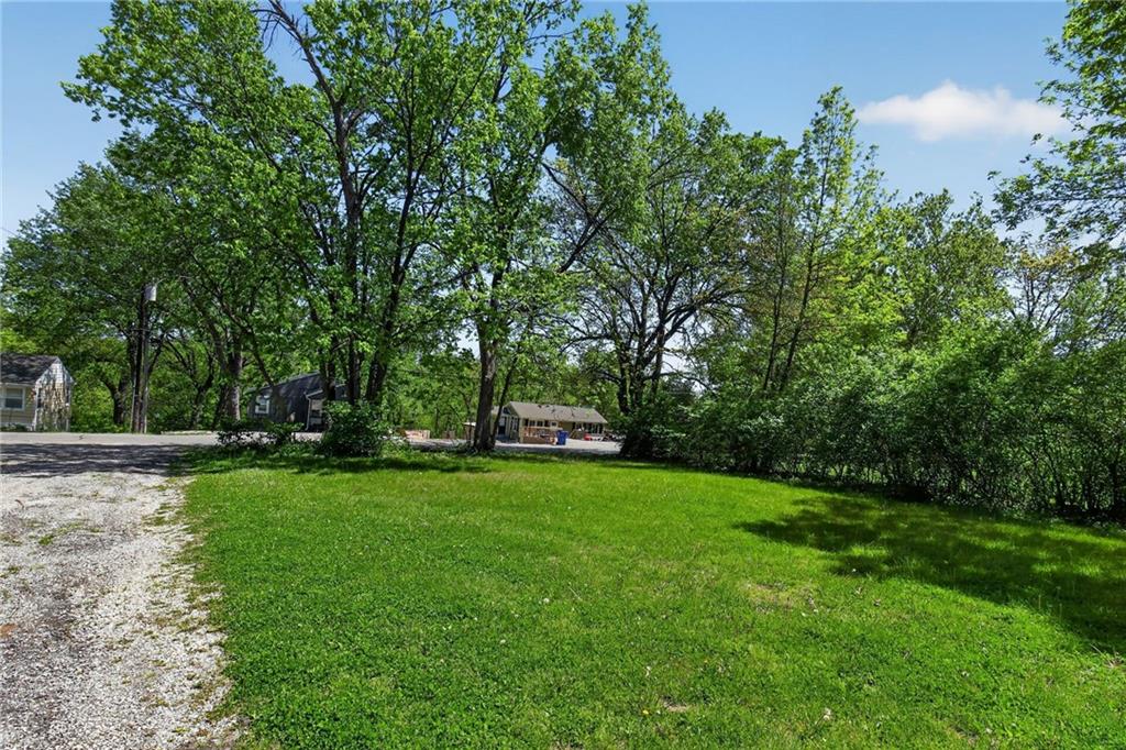 8318 Pershing Road Property Photo 4