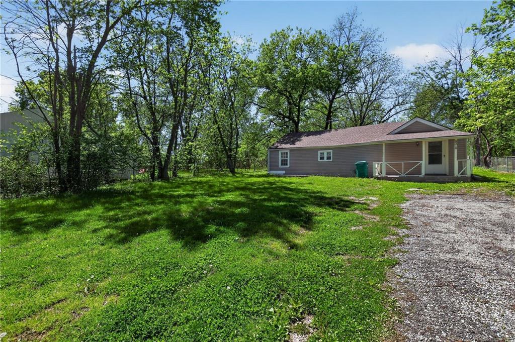 8318 Pershing Road Property Photo 6