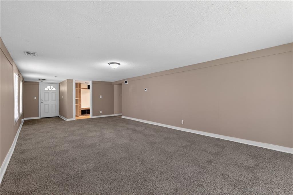 8318 Pershing Road Property Photo 16
