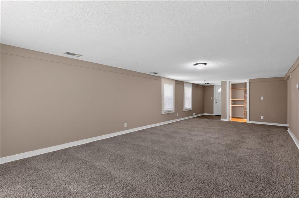 8318 Pershing Road Property Photo 17