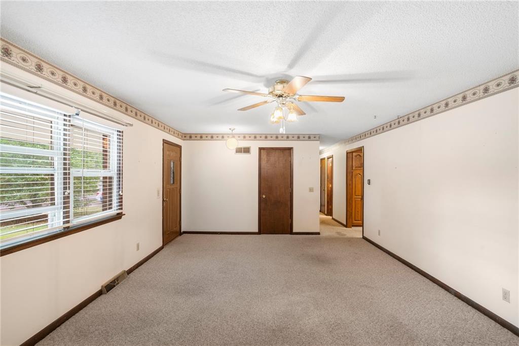 108 Maple Street Property Photo 6