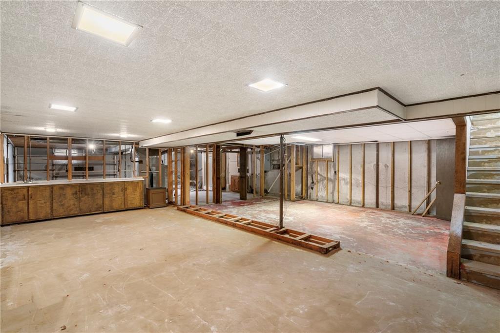 108 Maple Street Property Photo 33