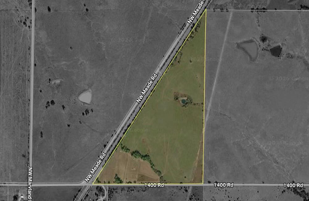 22285 Nw 1400th Road Property Photo 2