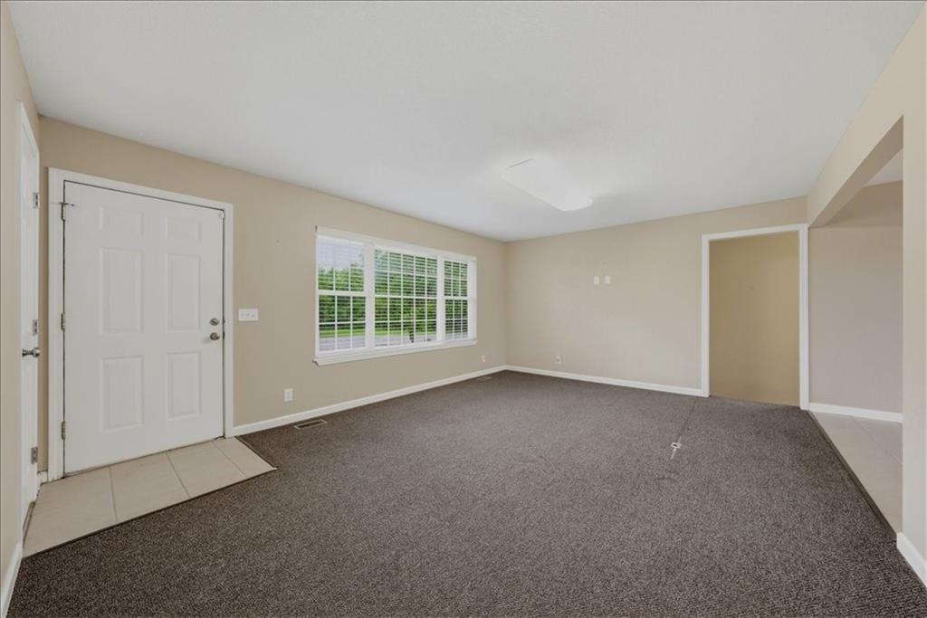 2450 Lowenstein Drive Property Photo 4