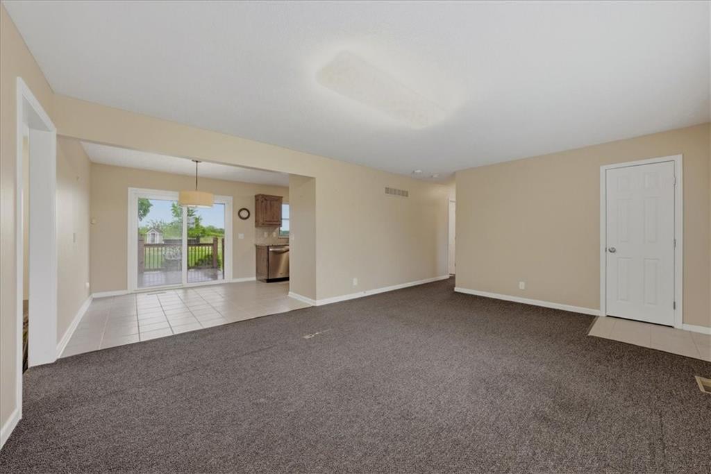 2450 Lowenstein Drive Property Photo 6