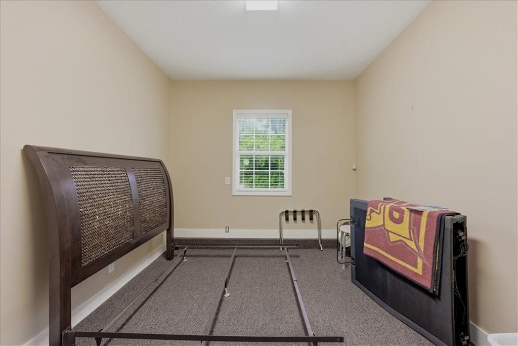 2450 Lowenstein Drive Property Photo 17