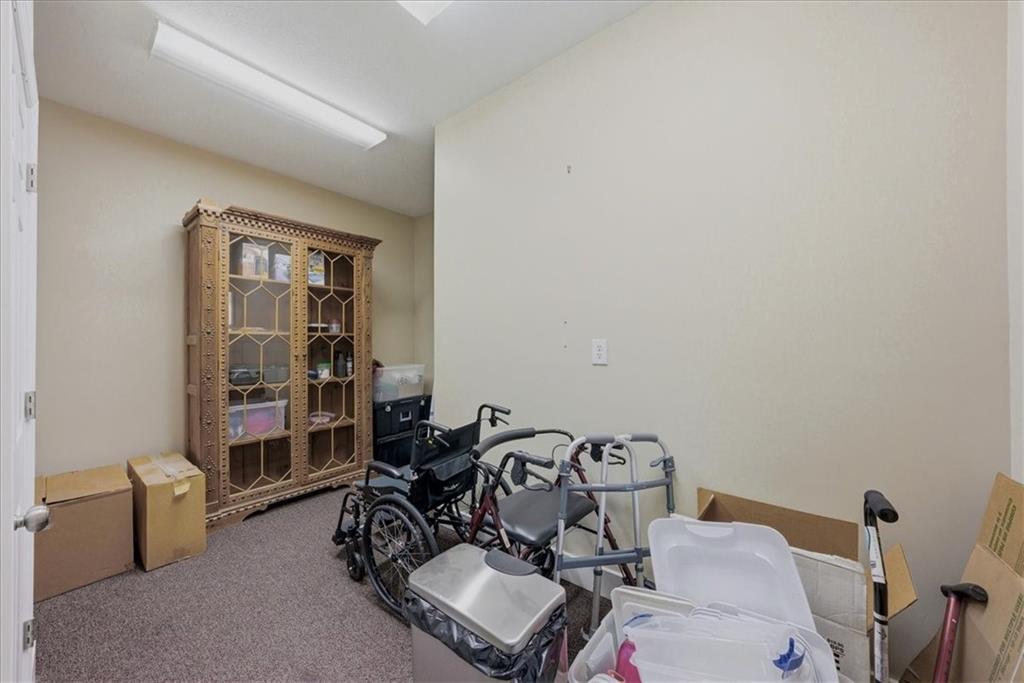 2450 Lowenstein Drive Property Photo 20