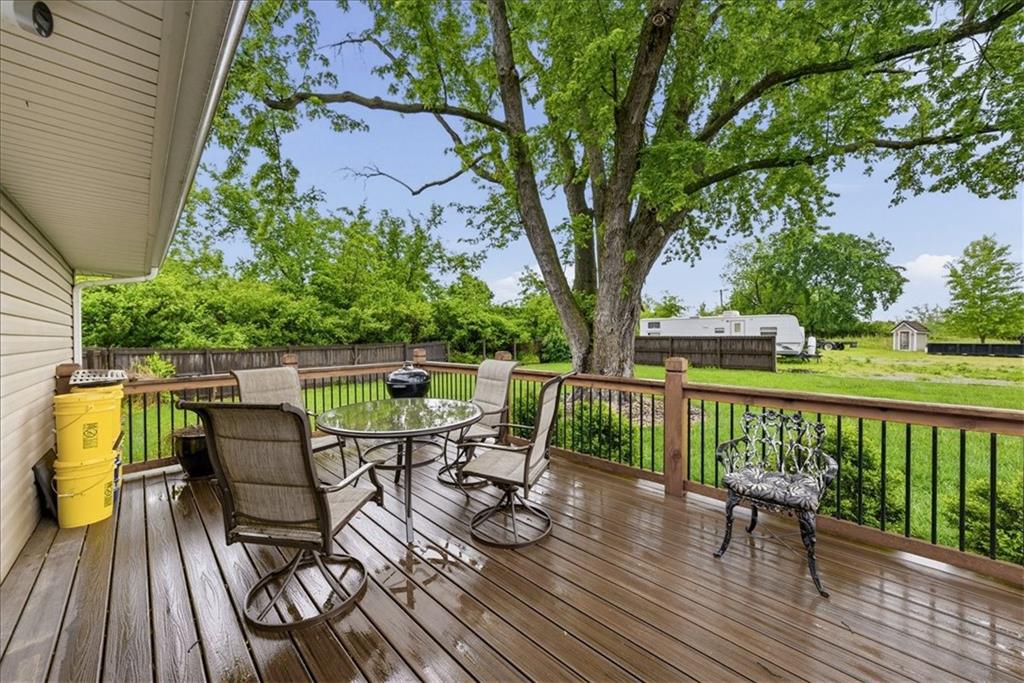 2450 Lowenstein Drive Property Photo 26