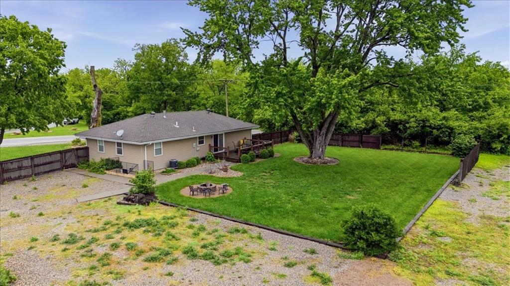2450 Lowenstein Drive Property Photo 30