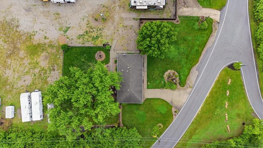 2450 Lowenstein Drive Property Photo 31