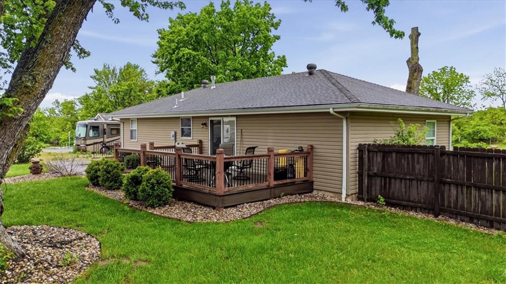 2450 Lowenstein Drive Property Photo 34