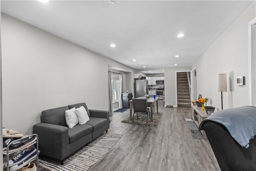 4221 Prospect Avenue Property Photo 6