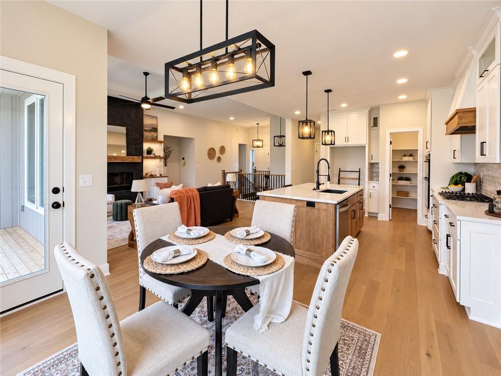 2609 Ne Crestview Street Property Photo 11