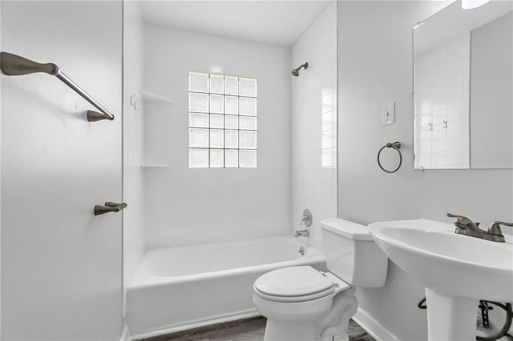 604 Nw Carroll Drive Property Photo 9