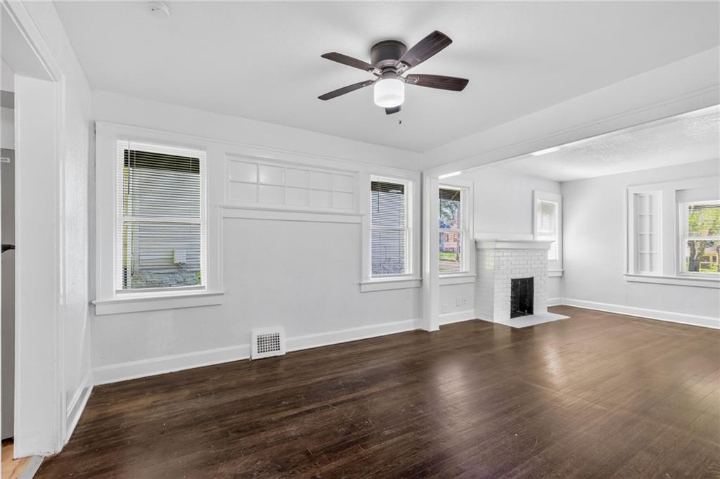 1308 E 59th Street Property Photo 10