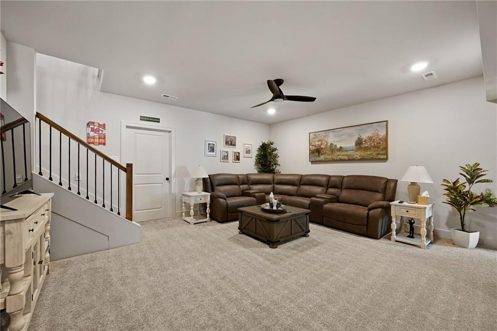 1814 Woodward Circle Property Photo 16