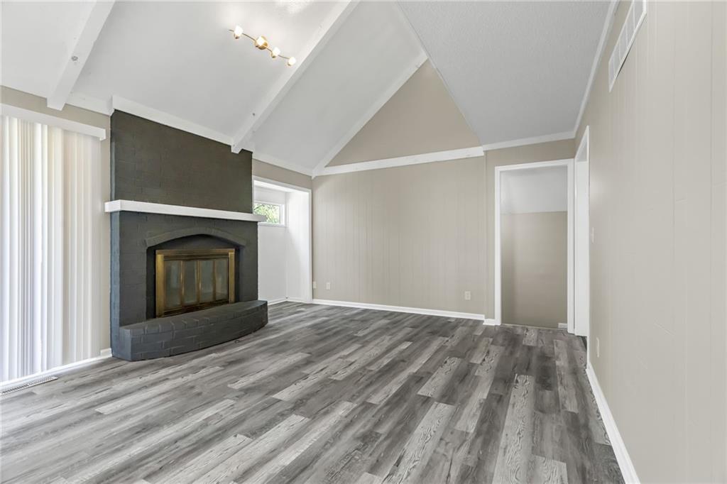 6939 Widmer Road Property Photo 10