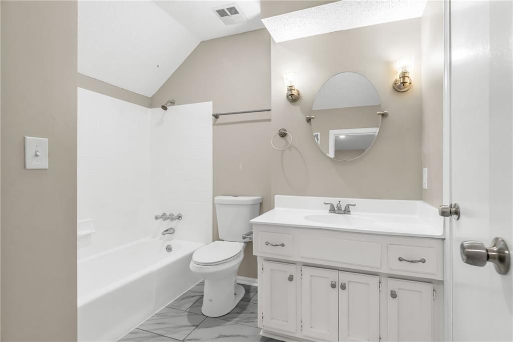 6939 Widmer Road Property Photo 12