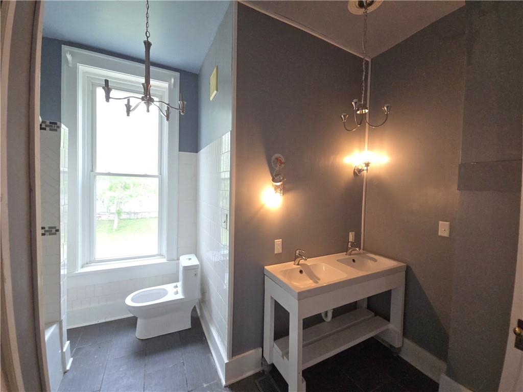 617 Parallel Street Property Photo 50