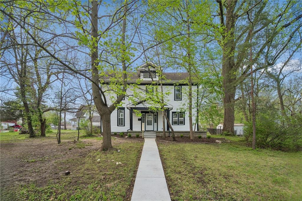11605 E Winner Road Property Photo 1
