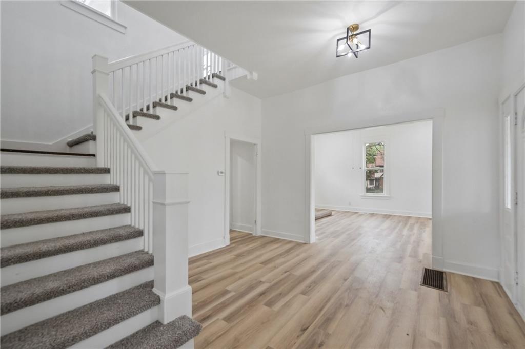 11605 E Winner Road Property Photo 4