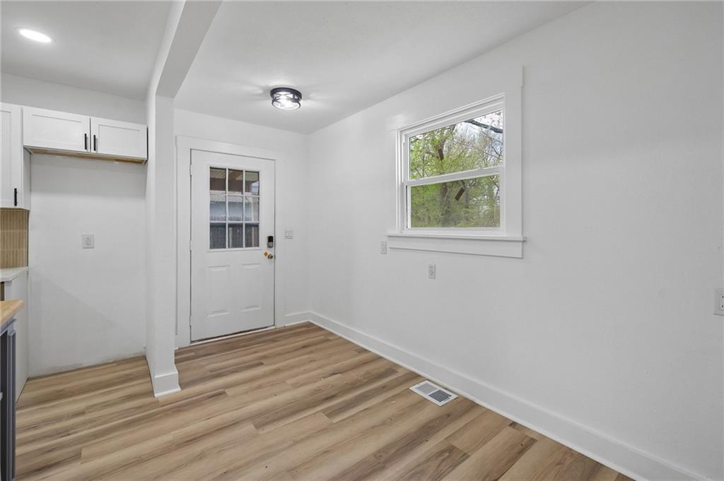 11605 E Winner Road Property Photo 13