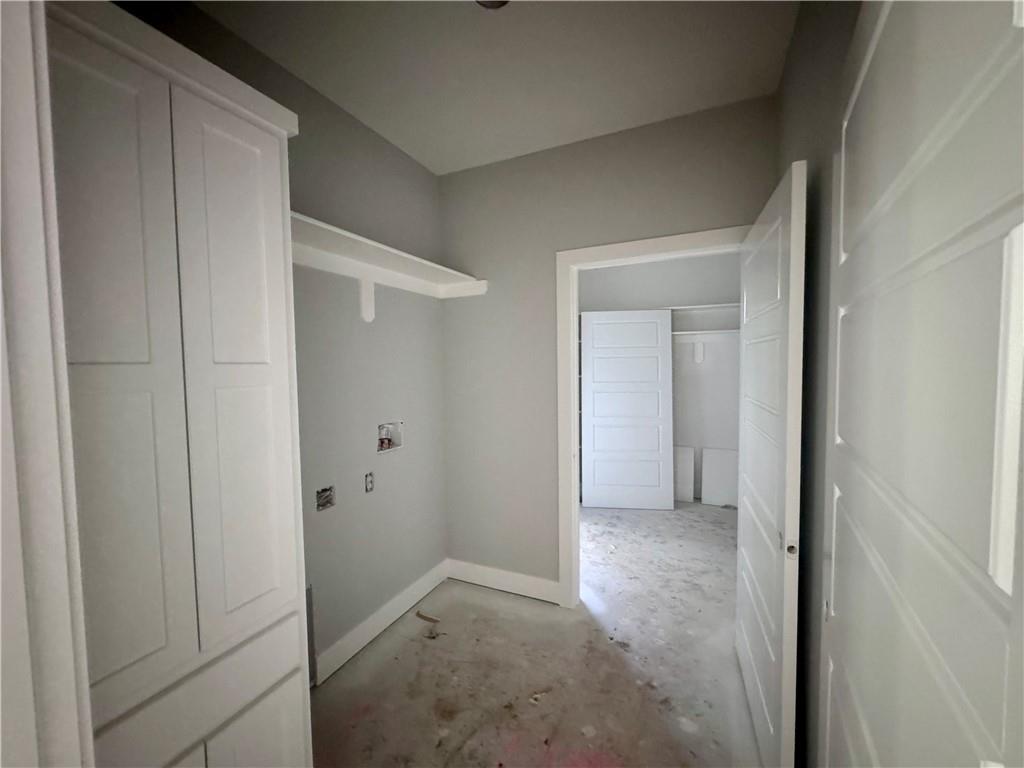 8638 Eagle Creek Drive Property Photo 8