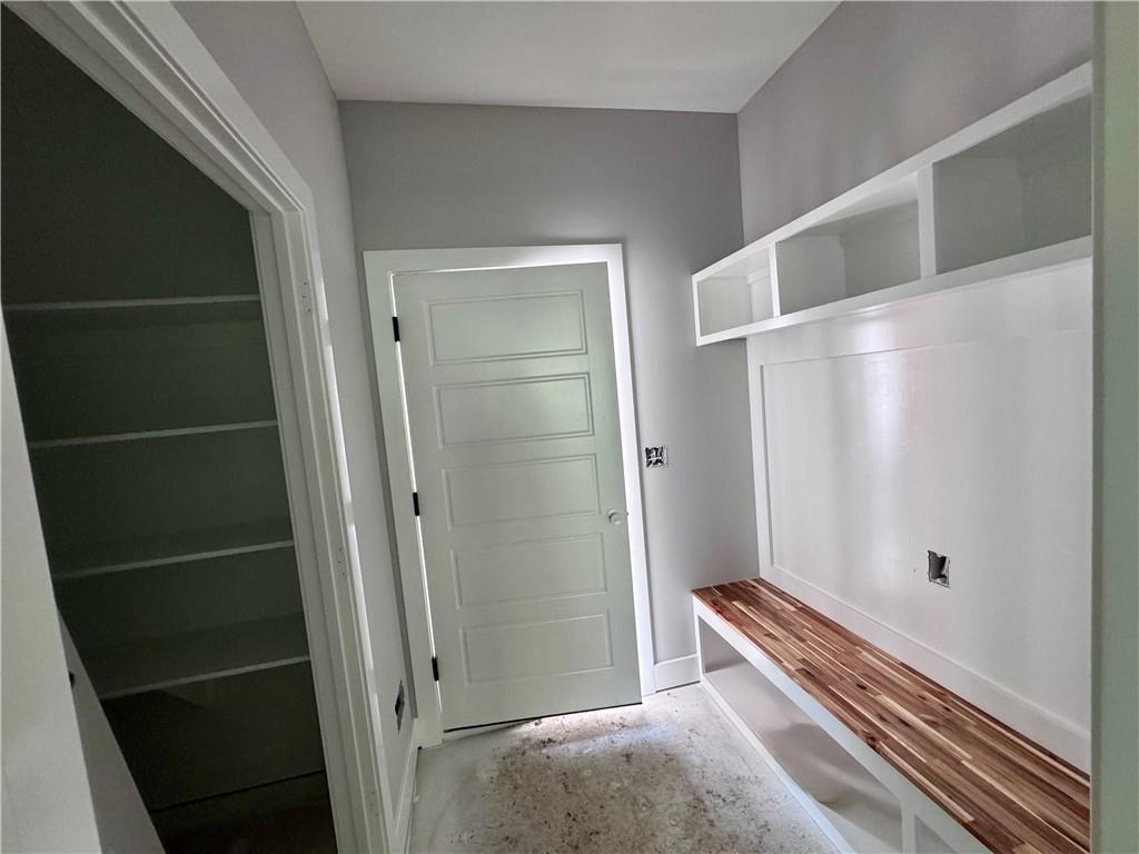 8638 Eagle Creek Drive Property Photo 13