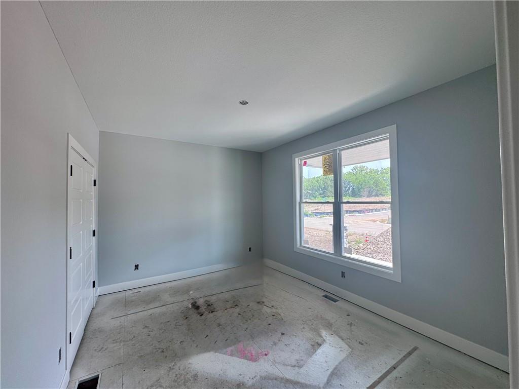8638 Eagle Creek Drive Property Photo 15