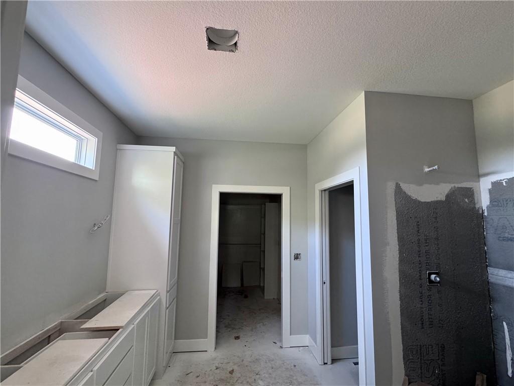 8638 Eagle Creek Drive Property Photo 17