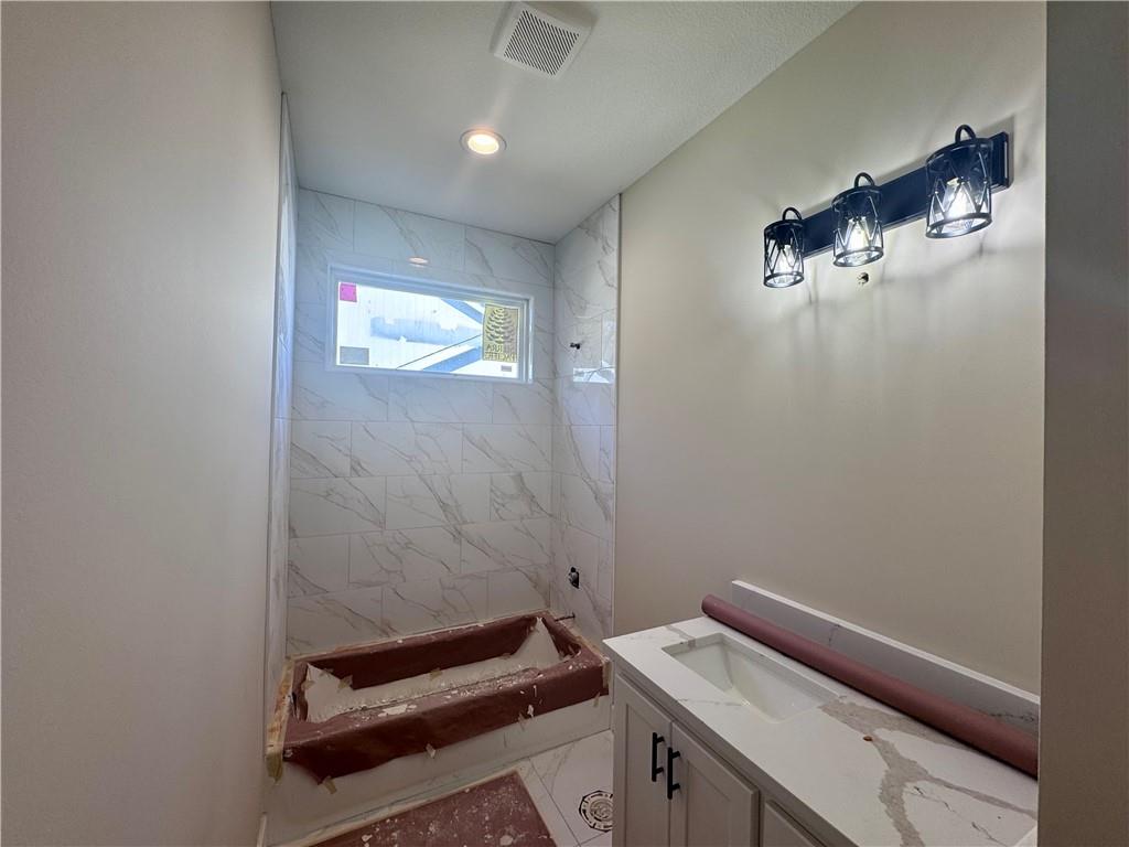 8646 Eagle Creek Drive Property Photo 8