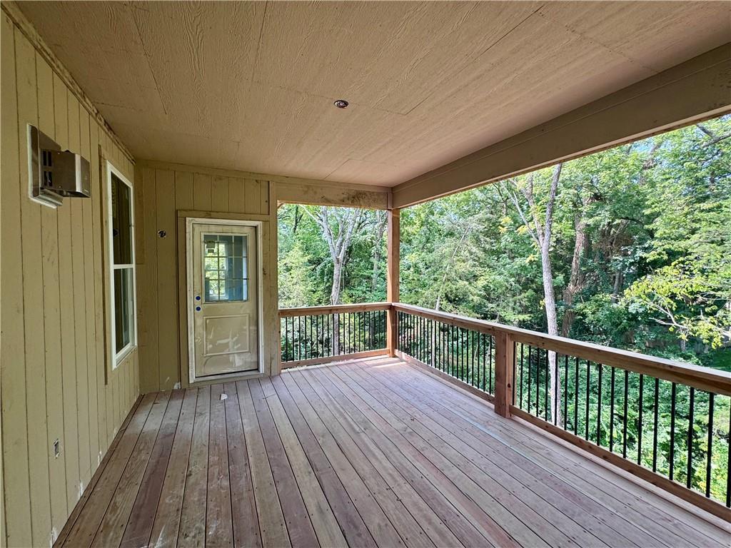 8646 Eagle Creek Drive Property Photo 10