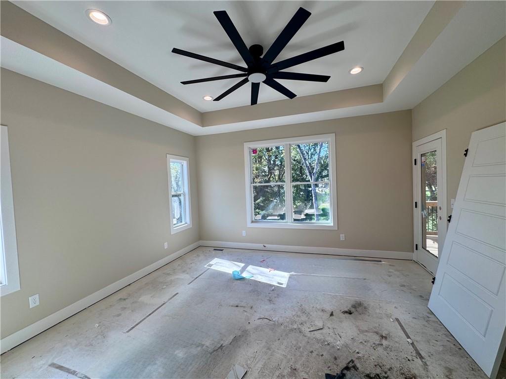 8646 Eagle Creek Drive Property Photo 11