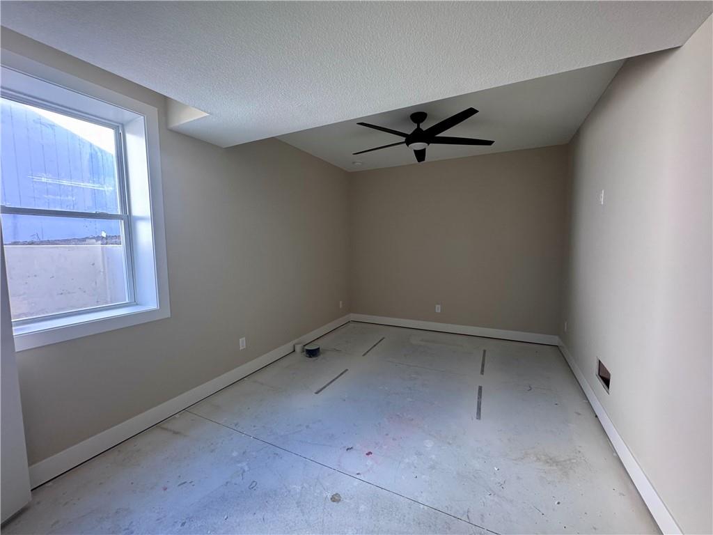 8646 Eagle Creek Drive Property Photo 18
