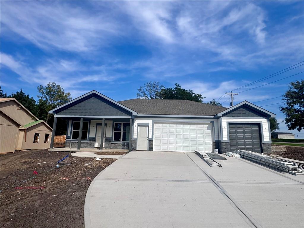 8675 Eagle Creek Drive Property Photo 3