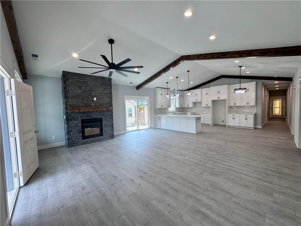 8675 Eagle Creek Drive Property Photo 6