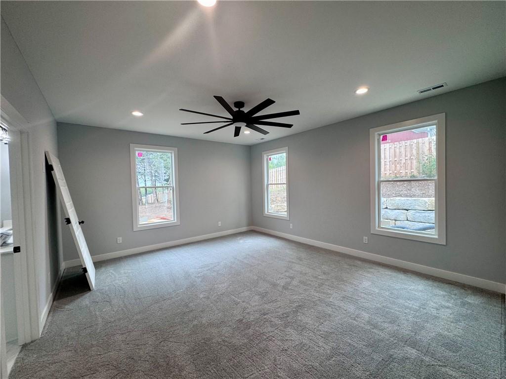 8675 Eagle Creek Drive Property Photo 8