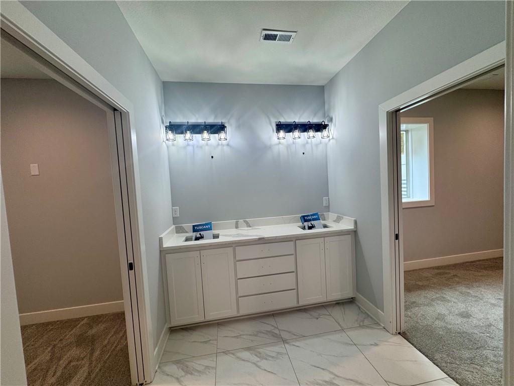 8675 Eagle Creek Drive Property Photo 12