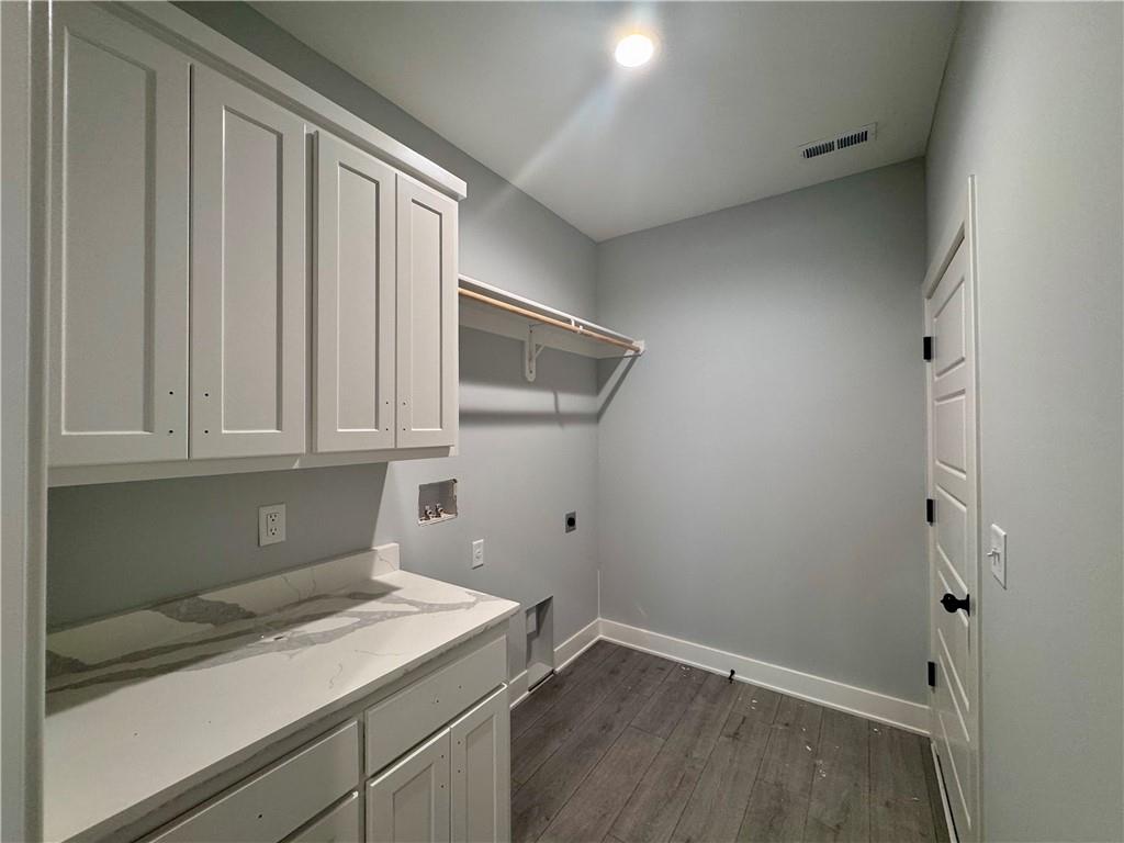 8675 Eagle Creek Drive Property Photo 15