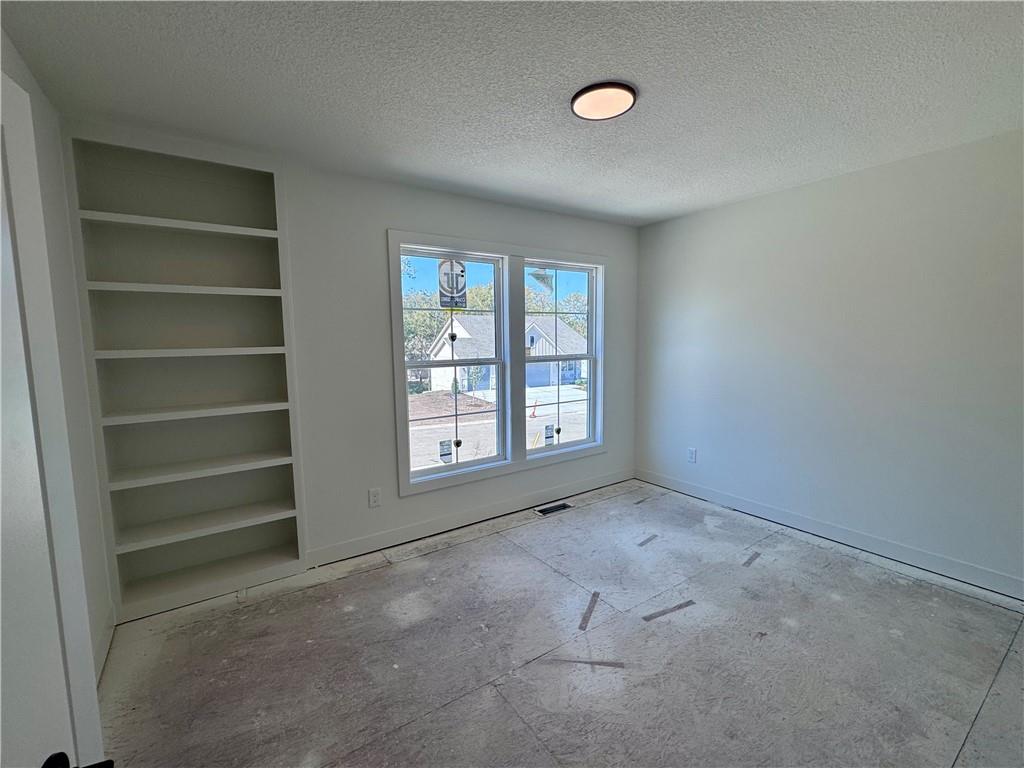 8663 Eagle Creek Drive Property Photo 22
