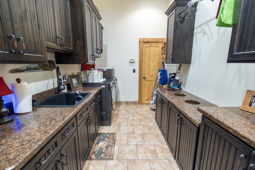 3701 S 1500 Road Property Photo 20