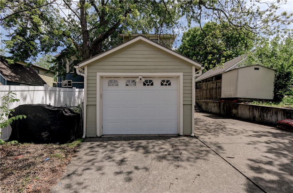 1032 5th Avenue Property Photo 15