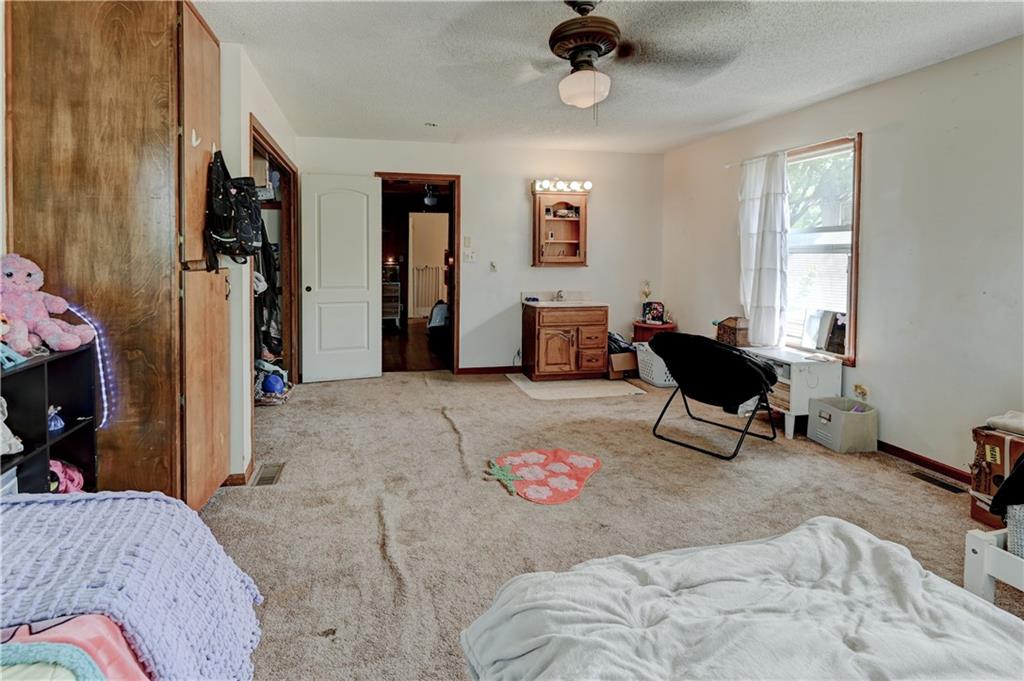 1032 5th Avenue Property Photo 19
