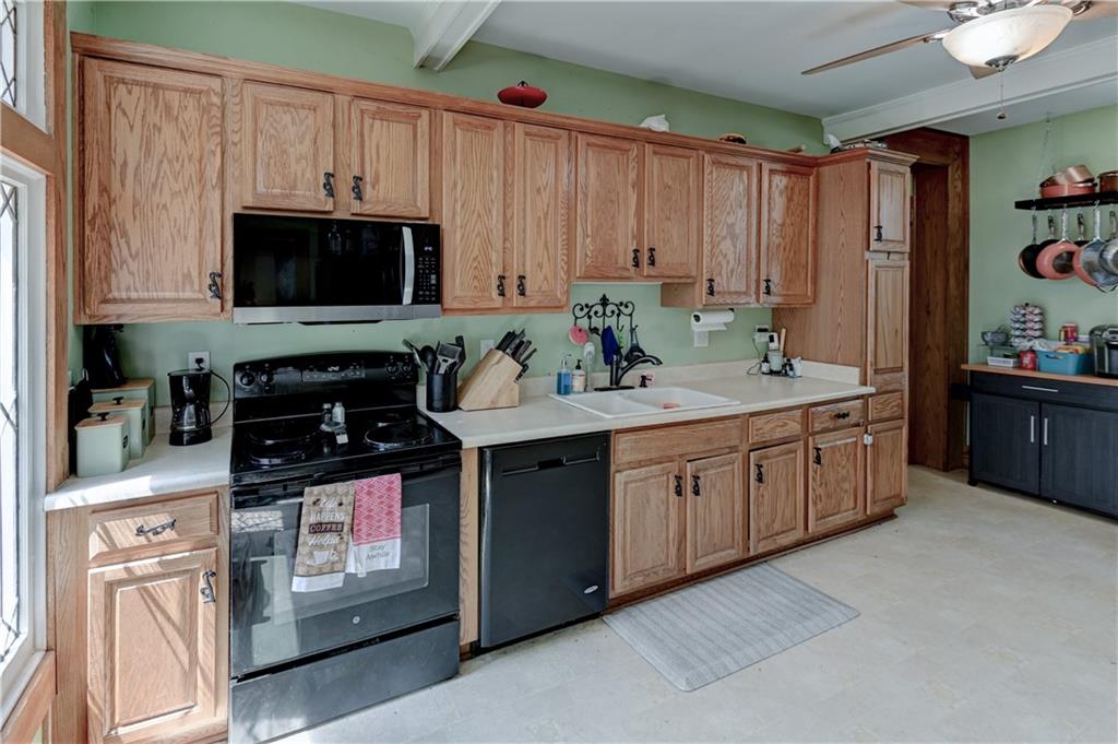 1032 5th Avenue Property Photo 28