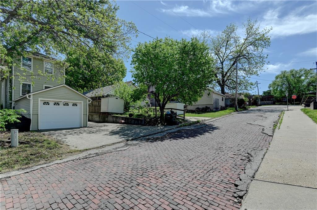 1032 5th Avenue Property Photo 46