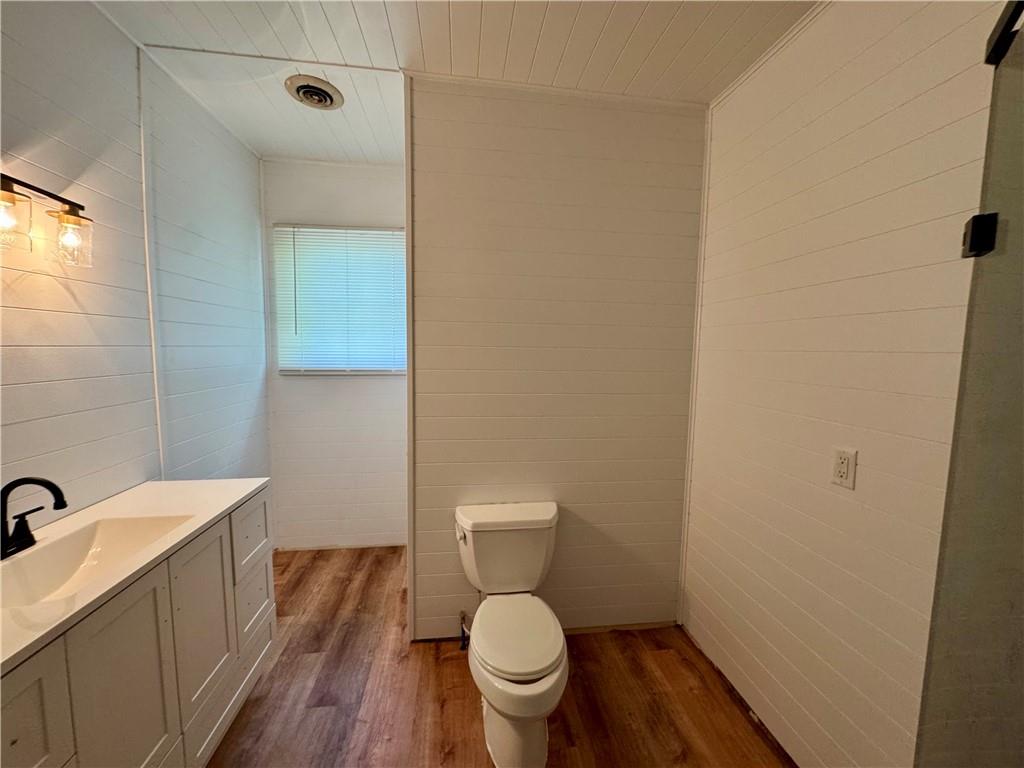 618 E Maple Street Property Photo 19