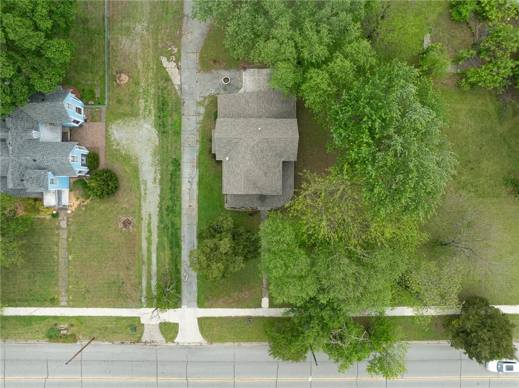 618 E Maple Street Property Photo 26