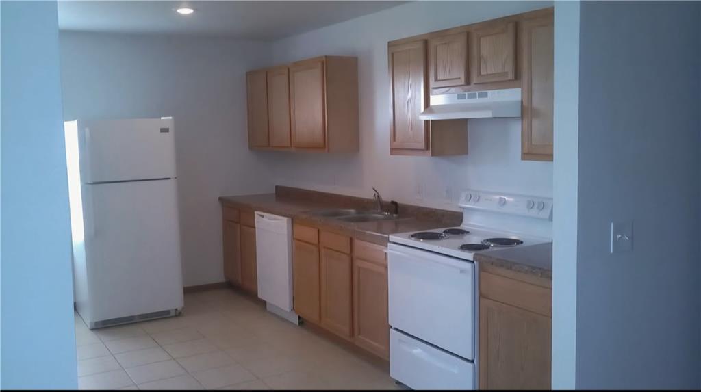 11755 Ridgeway Drive Property Photo 6