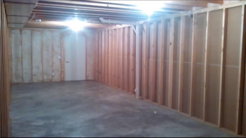 11755 Ridgeway Drive Property Photo 9