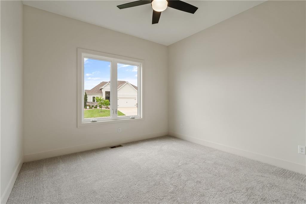 4125 Ne Dearborn Lane Property Photo 6